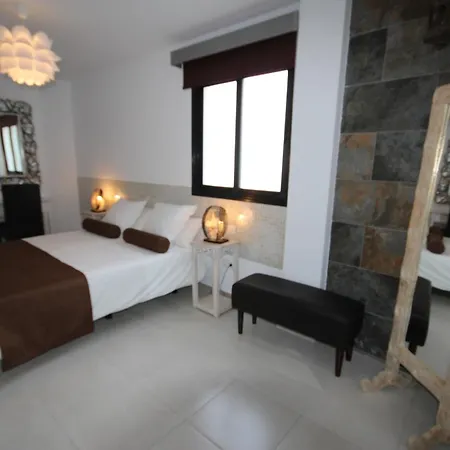 Апартаменти Caleta Sea View 5 *