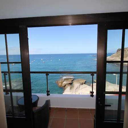 Caleta Sea View 5 Апартаменти *