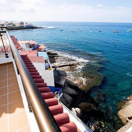 Caleta Sea View 5 Апартаменти *