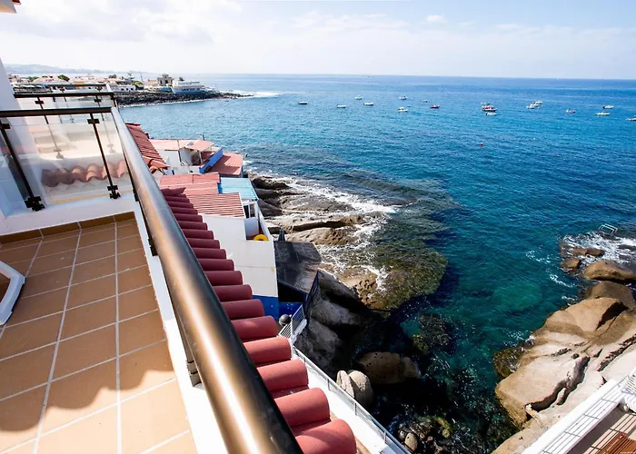 Caleta Sea View 5 Апартаменти *